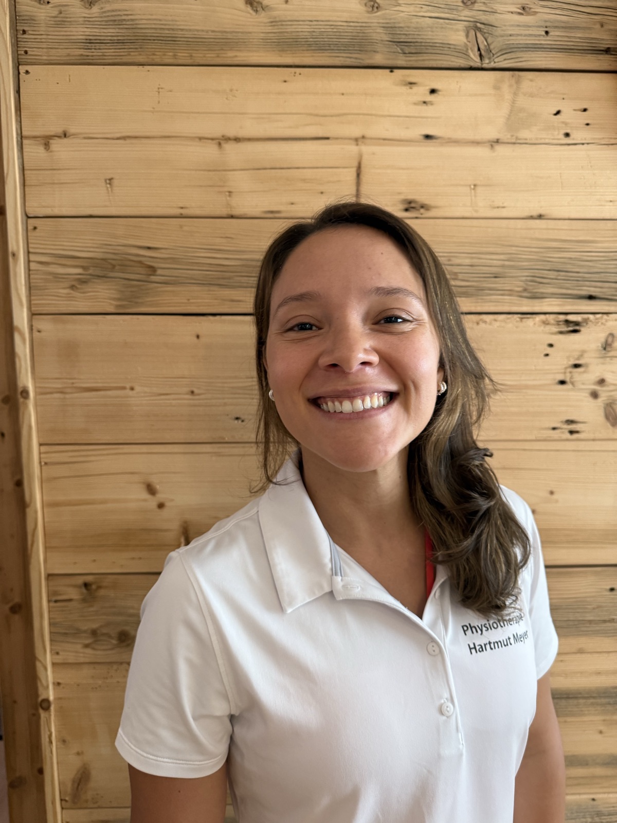 Alexandra – <small>Physiotherapeutin, Lymphtherapeutin, Manualtherapeutin, Bobath-Therapeutin, CMD-Therapeutin</small>